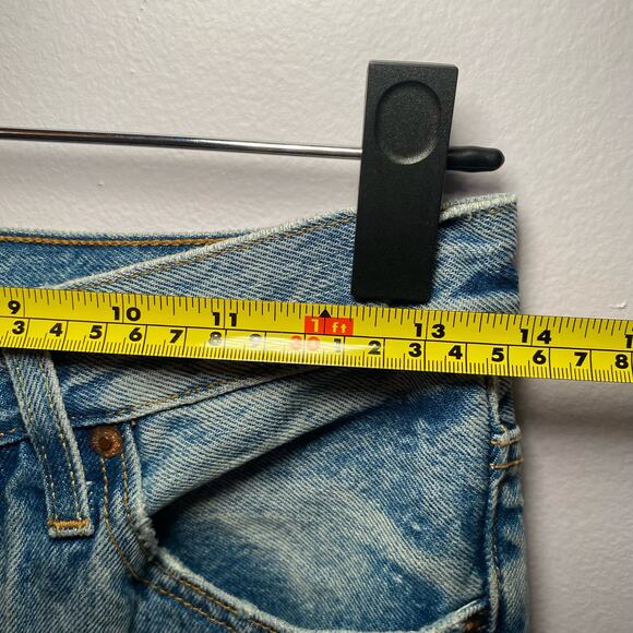 Levi's Premium 501 Light Wash Button Fly Distressed Jeans Women's size 25 - Picture 13 of 15